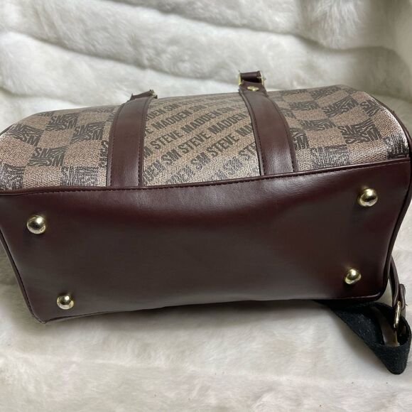 Steve Madden khaki and brown monogram Boston bag with detachable shoulder bag - Picture 5 of 13